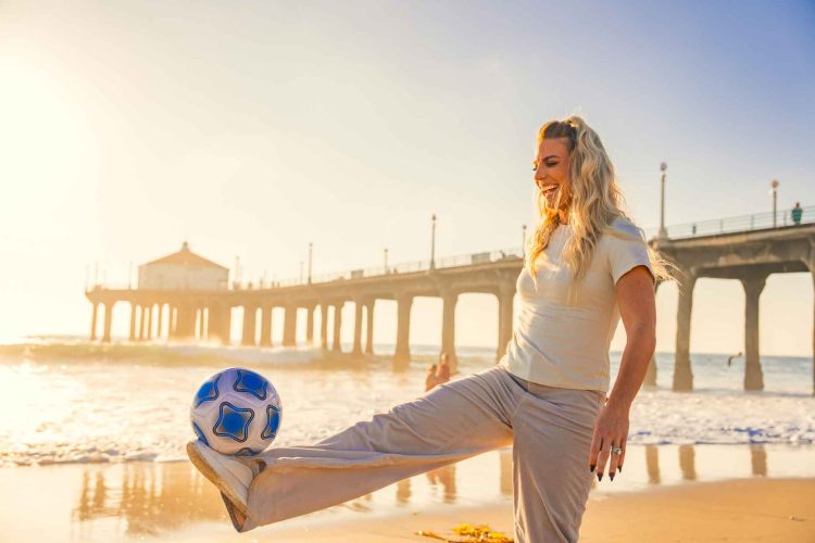 Inti St Clair Austin Texas DELTA JULIE MANHATTAN BEACH PIER web